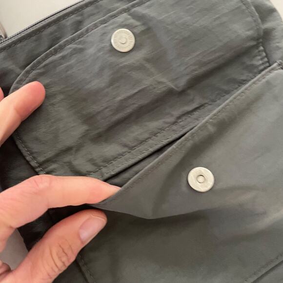 Baggallini Cruiser Slim Olive Khaki Green Crossbody Nylon Pockets, 6 Card Slots - Picture 3 of 6